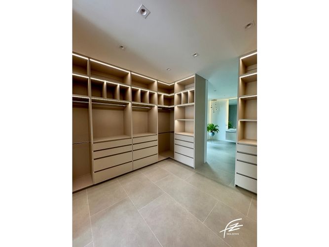 Casa de 6 alcobas en venta en Llano Grande, Rionegro, 1100 m² · foto 13 de 24