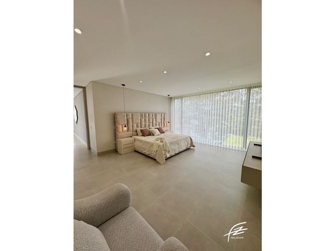 Casa de 6 alcobas en venta en Llano Grande, Rionegro, 1100 m² · foto 22 de 24