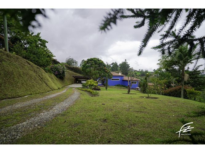 Finca en venta en El Porvenir, Rionegro, 300 m² · foto 2 de 24