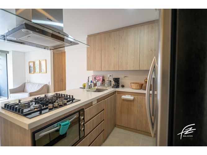 Apartaestudio en venta en El Poblado, Medellín, 64 m² · foto 12 de 18