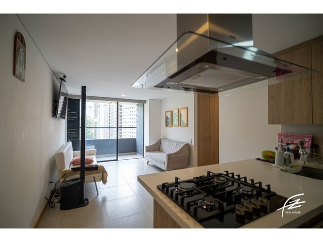 Apartaestudio en venta en El Poblado, Medellín, 64 m² · foto 13 de 18