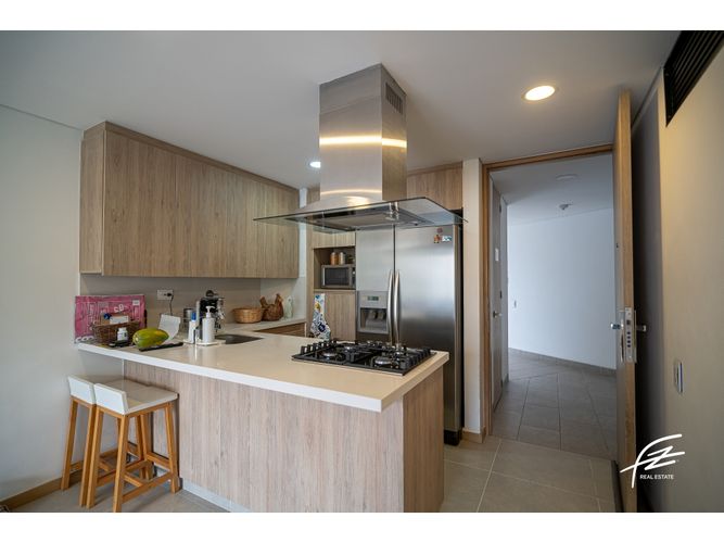 Apartaestudio en venta en El Poblado, Medellín, 64 m² · foto 14 de 18