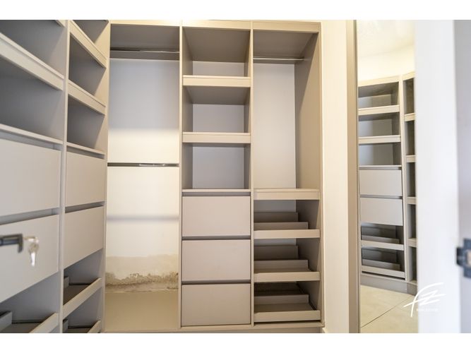 Casa de 4 alcobas en venta en Los Balsos, Medellín, 280 m² · foto 3 de 24