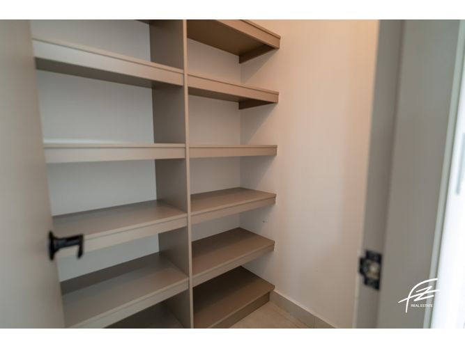 Casa de 4 alcobas en venta en Los Balsos, Medellín, 280 m² · foto 6 de 24