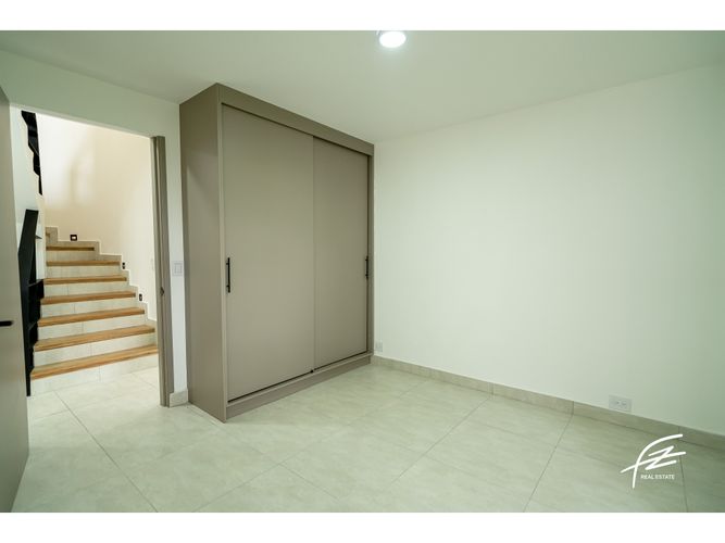 Casa de 4 alcobas en venta en Los Balsos, Medellín, 280 m² · foto 8 de 24