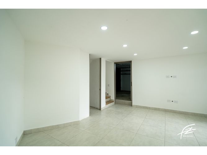 Casa de 4 alcobas en venta en Los Balsos, Medellín, 280 m² · foto 14 de 24