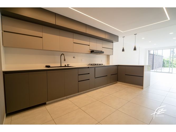 Casa de 4 alcobas en venta en Los Balsos, Medellín, 280 m² · foto 19 de 24