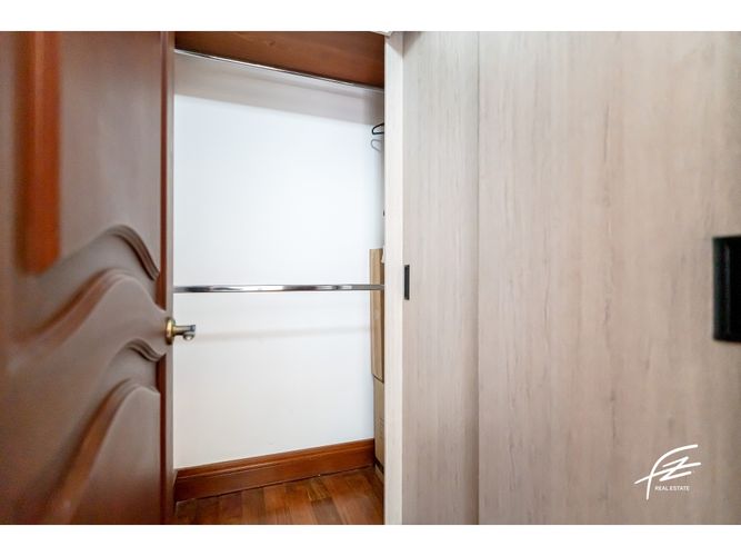 Casa de 6 alcobas en venta en El Poblado, Medellín, 456 m² · foto 10 de 24