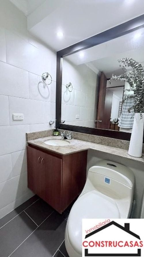 Apartamento en venta en La Almeria, Medellín · foto 13 de 24