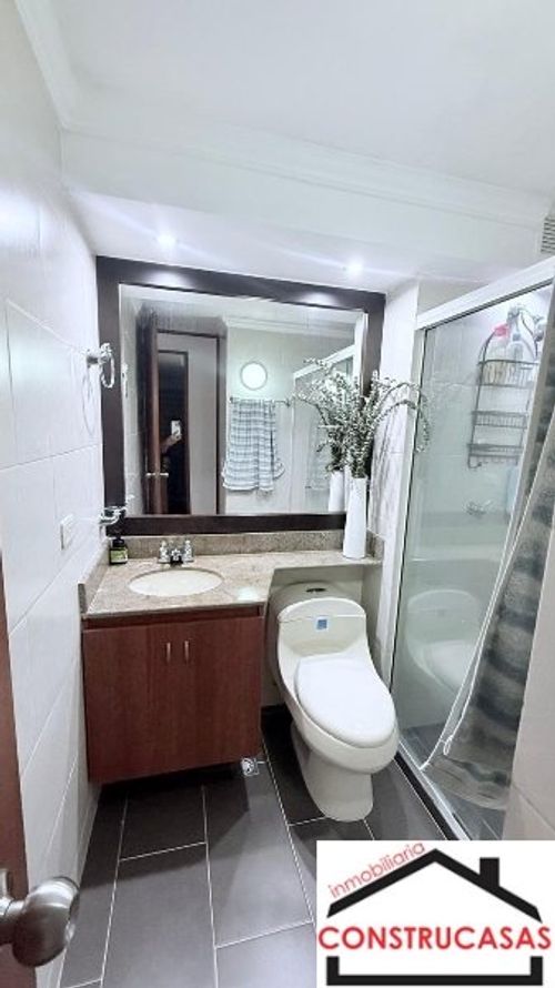 Apartamento en venta en La Almeria, Medellín · foto 14 de 24