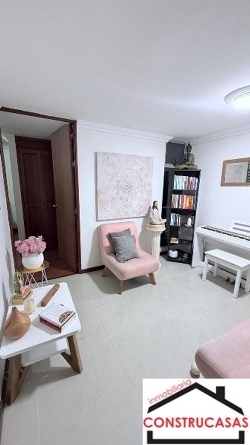 Apartamento en venta en La Almeria, Medellín · foto 16 de 24