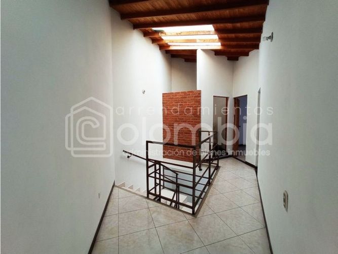 Casa de 3 alcobas en venta en Loma Del Chocho, Envigado, 160 m² · foto 4 de 15