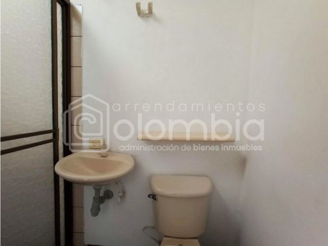 Casa de 3 alcobas en venta en Loma Del Chocho, Envigado, 160 m² · foto 7 de 15