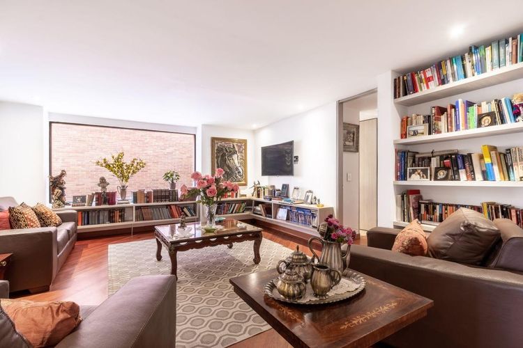 Apartamento de 3 alcobas en venta en El Refugio, Bogotá, 480 m² · foto 13 de 15