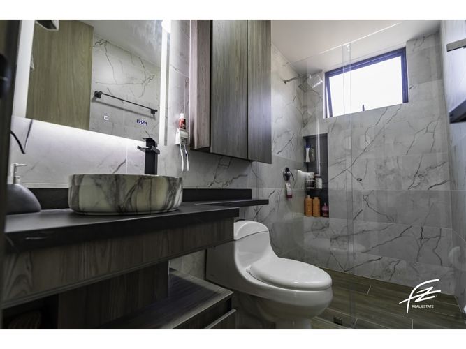 Apartamento de 3 alcobas en venta en Belén, Medellín, 144 m² · foto 20 de 24