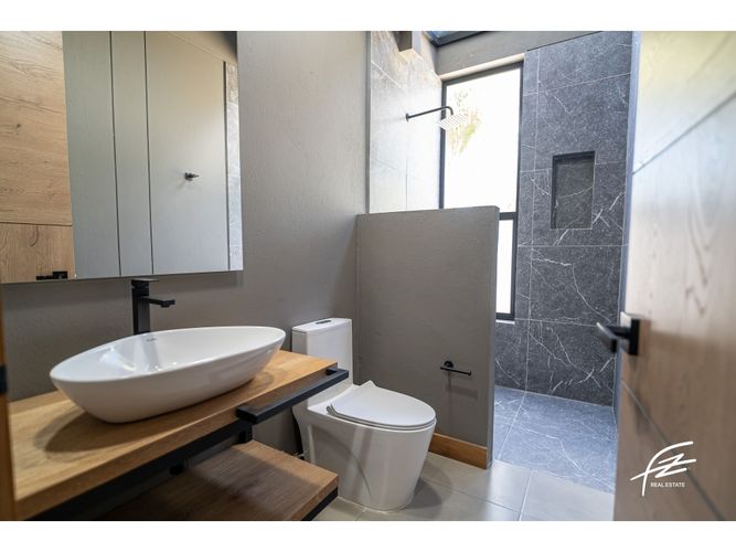 Casa de 3 alcobas en venta en Rionegro, 230 m² · foto 19 de 24