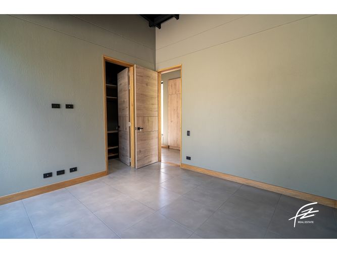Casa de 3 alcobas en venta en Rionegro, 230 m² · foto 21 de 24