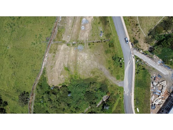 Lote en venta en El Poblado, Medellín, 4000 m² · foto 7 de 12