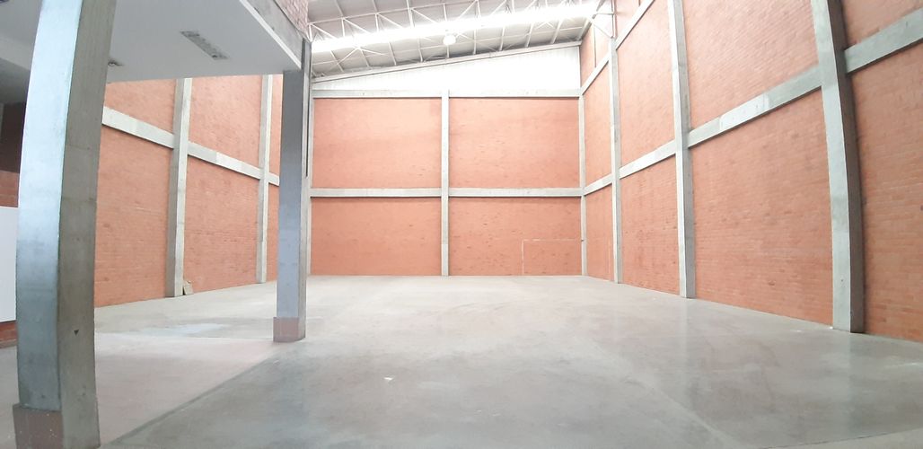 Bodega en arriendo en Zona Industrial, Cali, 727 m² · foto 16 de 19
