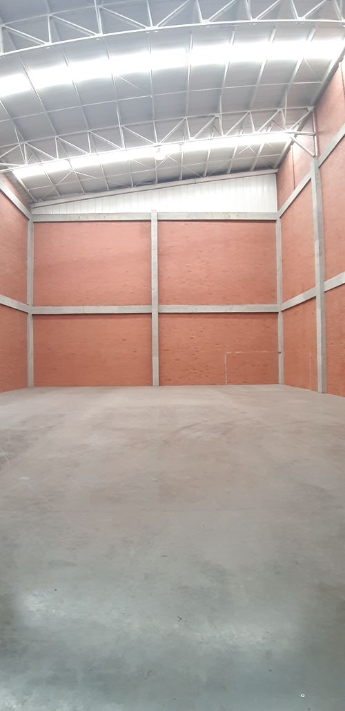 Bodega en arriendo en Zona Industrial, Cali, 727 m² · foto 3 de 19