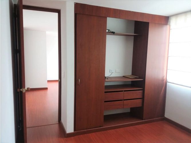 Apartaestudio en venta en Britalia, Bogotá, 37 m² · foto 10 de 12