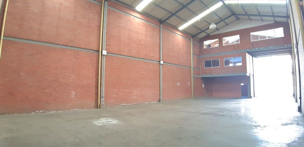 Bodega en arriendo en Zona Industrial, Yumbo, 780 m² · foto 4 de 24