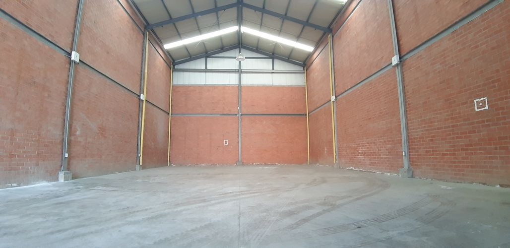 Bodega en arriendo en Zona Industrial, Yumbo, 780 m² · foto 8 de 24