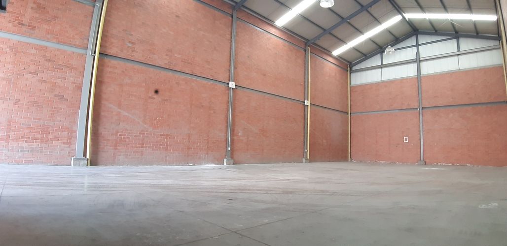Bodega en arriendo en Zona Industrial, Yumbo, 780 m² · foto 13 de 24