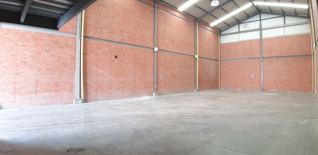 Bodega en arriendo en Zona Industrial, Yumbo, 780 m² · foto 23 de 24