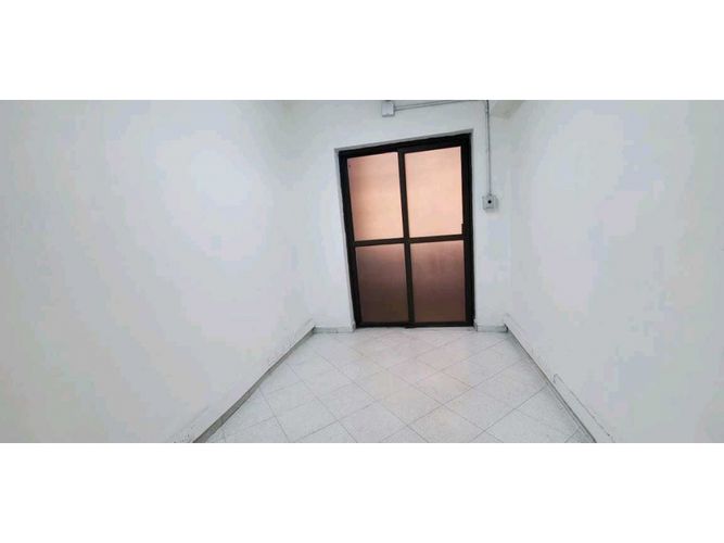 Local en arriendo en Mesa, Envigado, 260 m² · foto 2 de 17