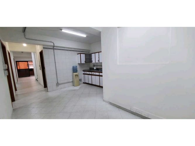 Local en arriendo en Mesa, Envigado, 260 m² · foto 5 de 17