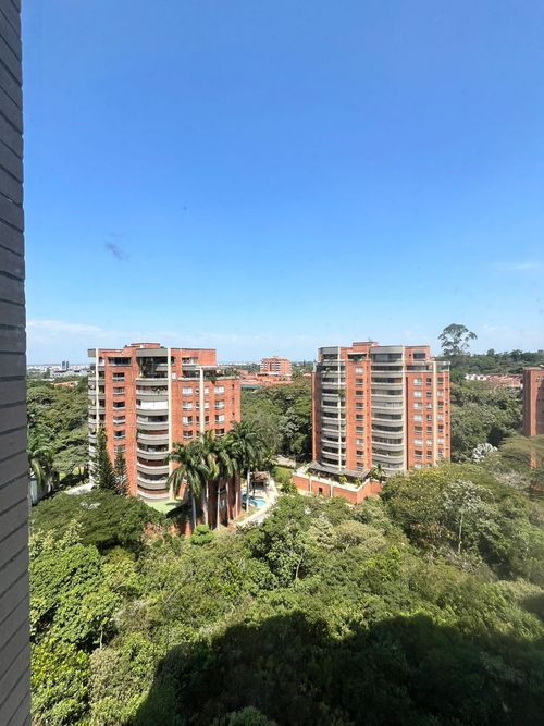 Apartamento de 3 alcobas en venta en Ciudad Jardin, Cali, 164 m² · foto 11 de 24