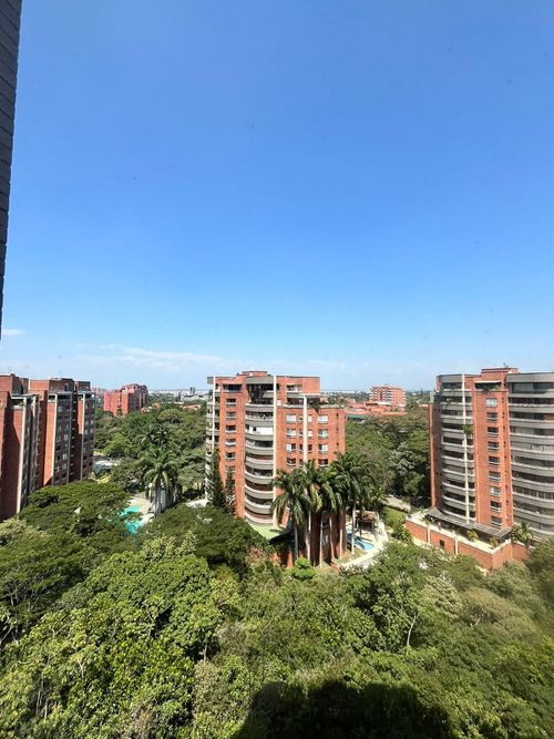 Apartamento de 3 alcobas en venta en Ciudad Jardin, Cali, 164 m² · foto 10 de 24
