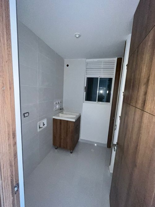 Apartamento de 3 alcobas en venta en Ciudad Jardin, Cali, 164 m² · foto 23 de 24