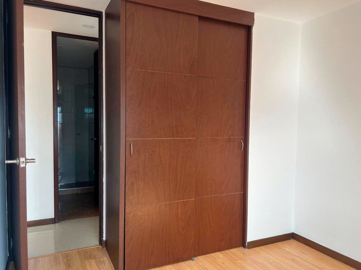 Apartamento en venta en Loma Benedictinos, Medellín · foto 8 de 16