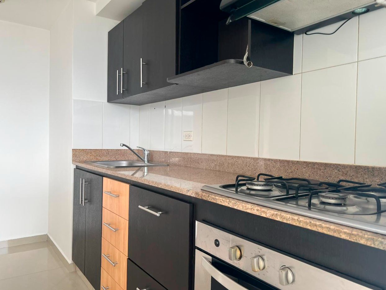Apartamento en venta en Loma Benedictinos, Medellín · foto 5 de 16