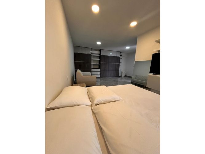 Edificio en venta en Champagnat, Cali, 750 m² · foto 4 de 24