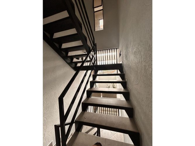 Edificio en venta en Champagnat, Cali, 750 m² · foto 14 de 24