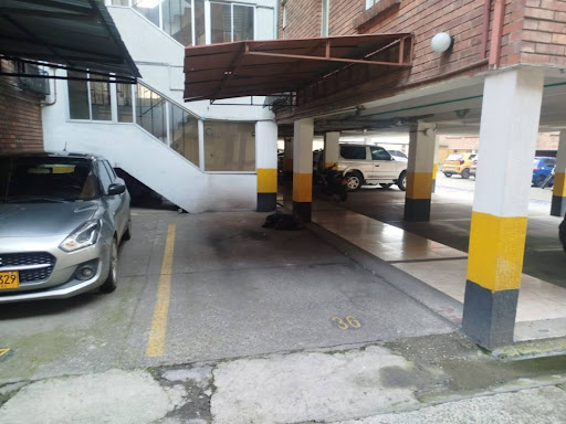 Apartamento en venta en Los Cerezos, Bogotá · foto 7 de 17