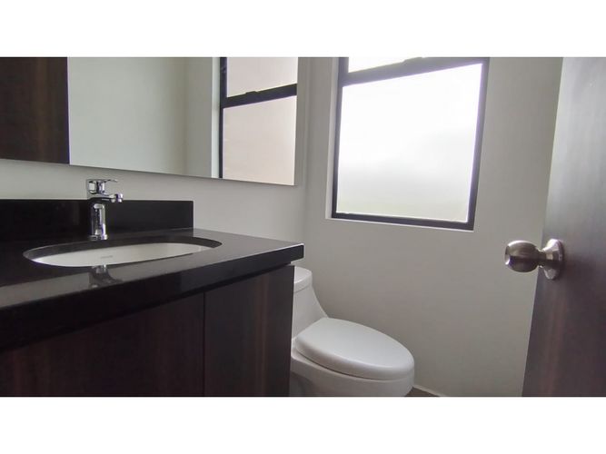 Apartamento de 2 alcobas en venta en Las Palmas, El Retiro, 83 m² · foto 9 de 13
