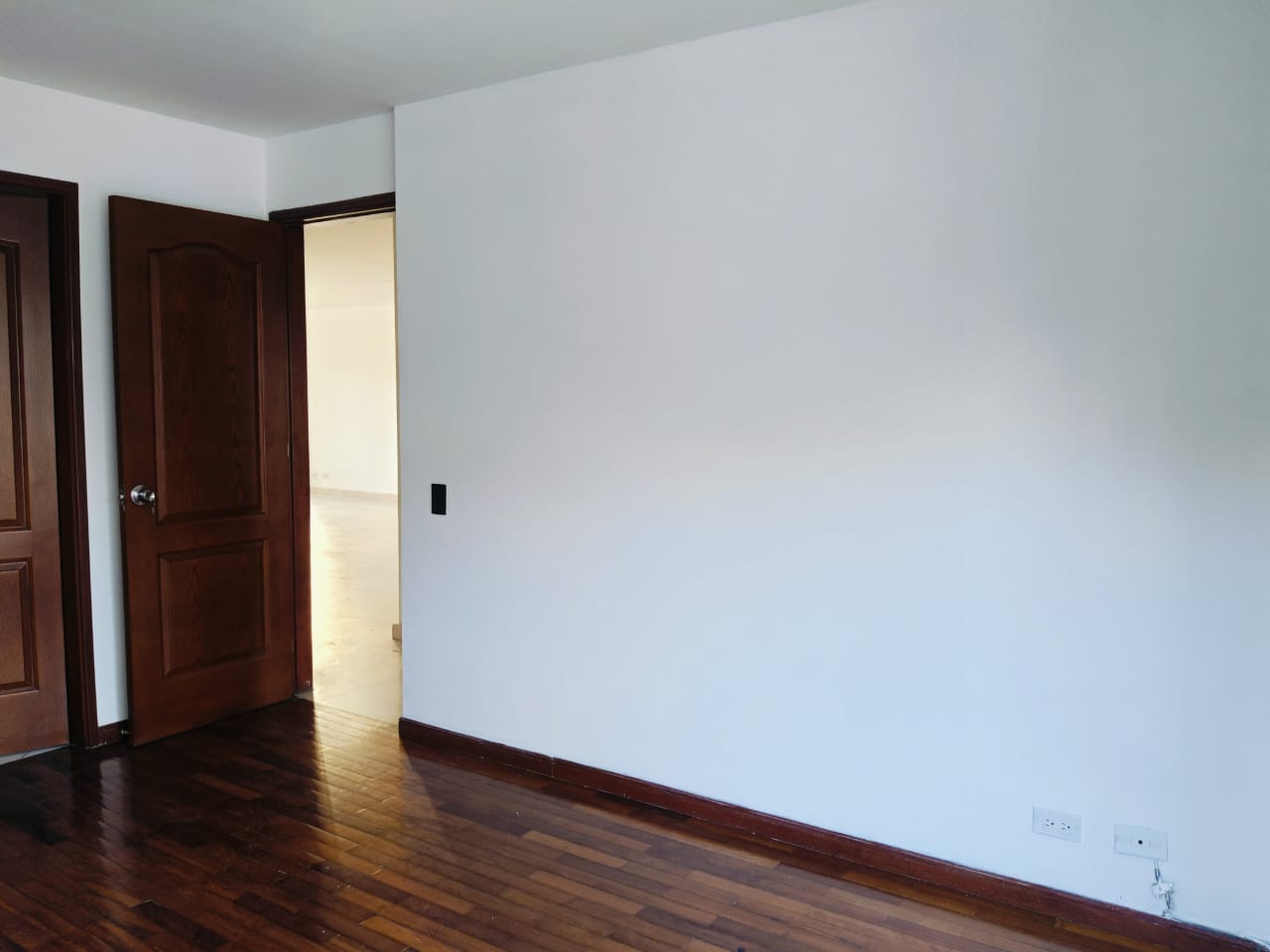 Apartamento en venta en La Frontera, Envigado · foto 3 de 24