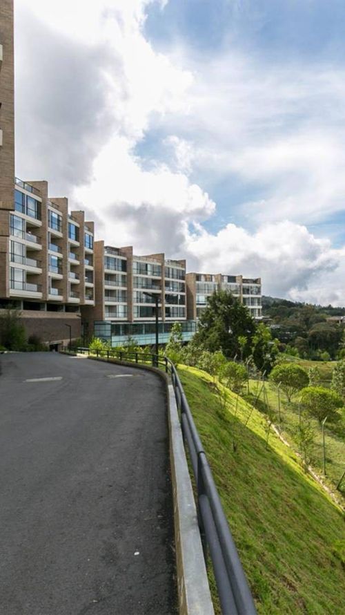 Apartaestudio en venta en Las Palmas, Envigado, 76 m² · foto 2 de 16