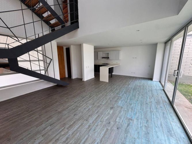 Casa de 4 alcobas en venta en El Porvenir, Rionegro, 220 m² · foto 3 de 23