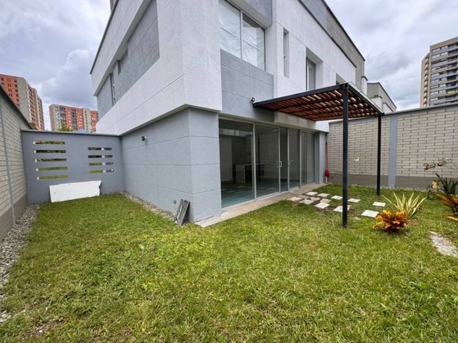 Casa de 4 alcobas en venta en El Porvenir, Rionegro, 220 m² · foto 23 de 23