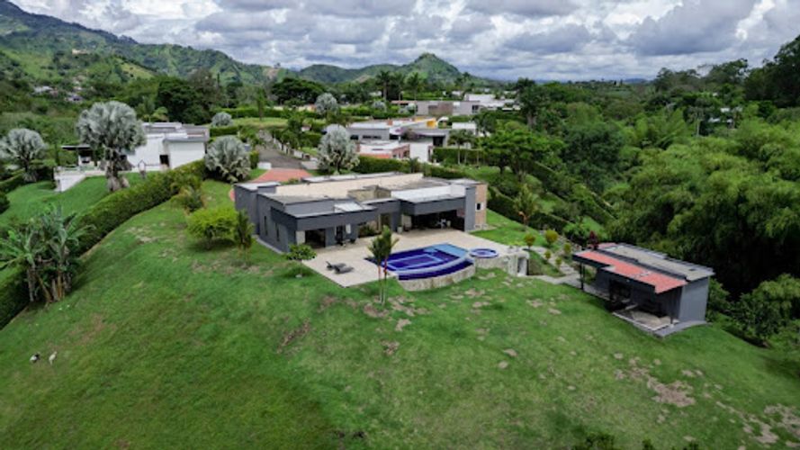 Casa de 3 alcobas en venta en Combia Baja, Pereira, 453 m² · foto 20 de 24