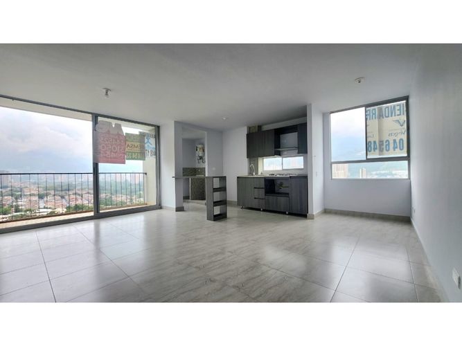 Apartaestudio en venta en Santander, Bello, 79 m² · foto 2 de 15