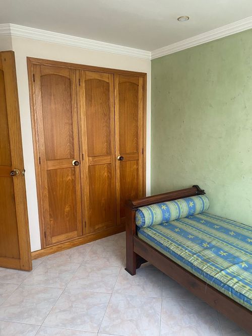 Apartamento de 3 alcobas en arriendo en El Castillo, Medellín, 121 m² · foto 8 de 24