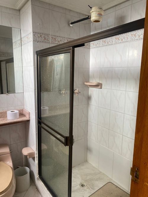 Apartamento de 3 alcobas en arriendo en El Castillo, Medellín, 121 m² · foto 9 de 24