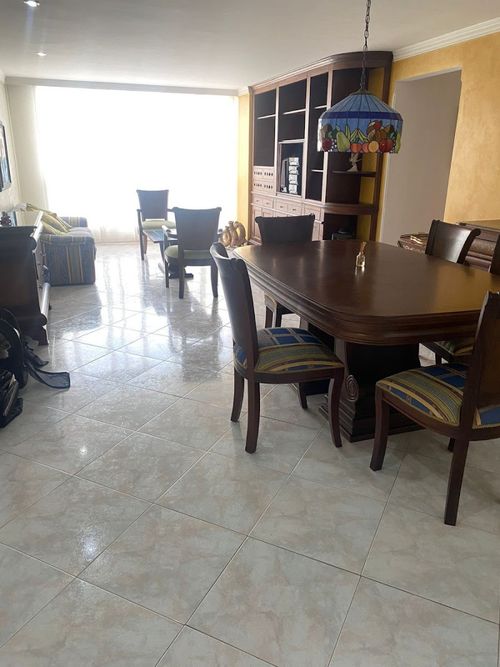 Apartamento de 3 alcobas en arriendo en El Castillo, Medellín, 121 m² · foto 24 de 24
