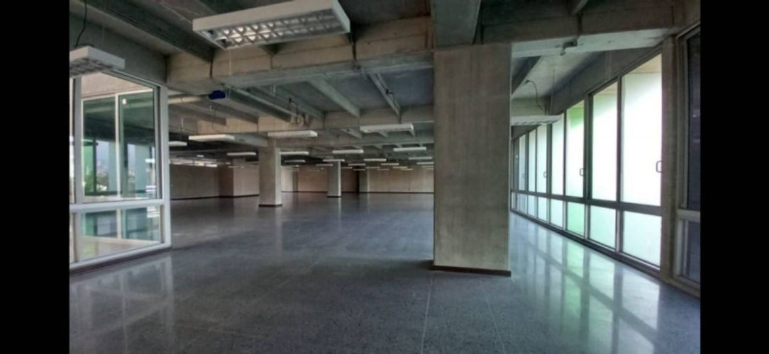 Local en arriendo en El Campestre, Medellín, 202 m² · foto 8 de 10